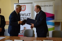 Podpisanie umowy dotyczącej dofinansowania termomodernizacji budynków użyteczności publicznej - 9 czerwca 2017