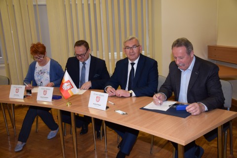 Współpraca z NGO - podpisanie umów - 11 kwietnia 2019