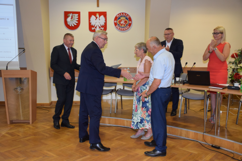 Wotum zaufania i absolutorium jednogłośnie!