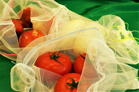 Aby lepiej znieść izolację i niepewność