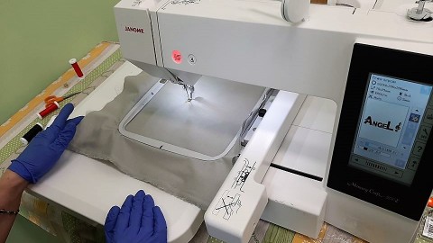 Aby lepiej znieść izolację i niepewność