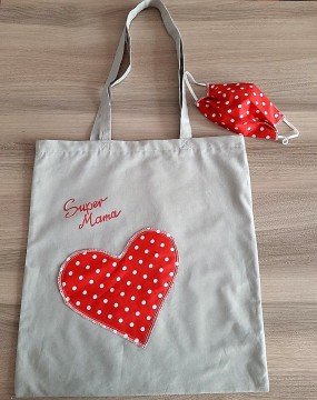 Aby lepiej znieść izolację i niepewność