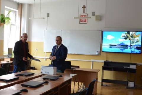 „Fachowcy w swojej branży” – nowoczesny sprzęt w Zespole Szkół w Czchowie