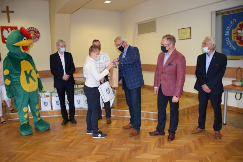 "Bezpiecznie na wsi mamy" - konkurs plastyczny na 30-lecie KRUS