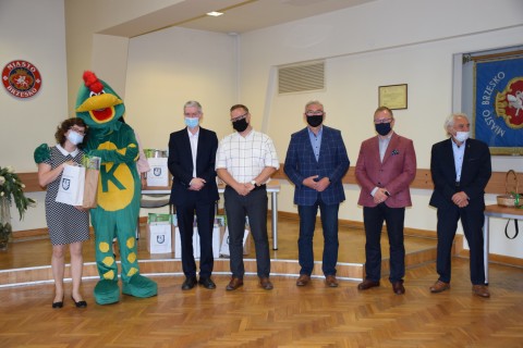 "Bezpiecznie na wsi mamy" - konkurs plastyczny na 30-lecie KRUS