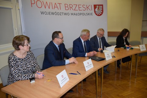 Podpisanie umów z przedstawicielami NGO - 31 marca 2022