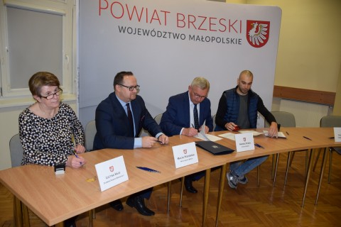 Podpisanie umów z przedstawicielami NGO - 31 marca 2022