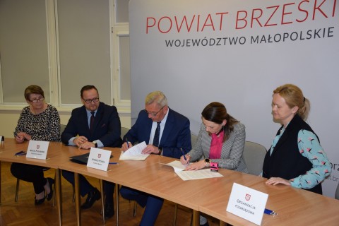 Podpisanie umów z przedstawicielami NGO - 31 marca 2022