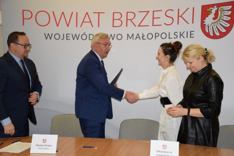 Podpisanie umów z przedstawicielami NGO - 31 marca 2022