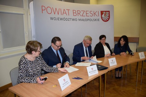 Podpisanie umów z przedstawicielami NGO - 31 marca 2022