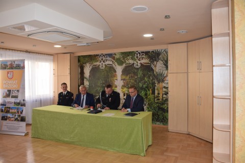 Podpisanie umów dotacyjnych dla jednostek OSP - 23 września 2022