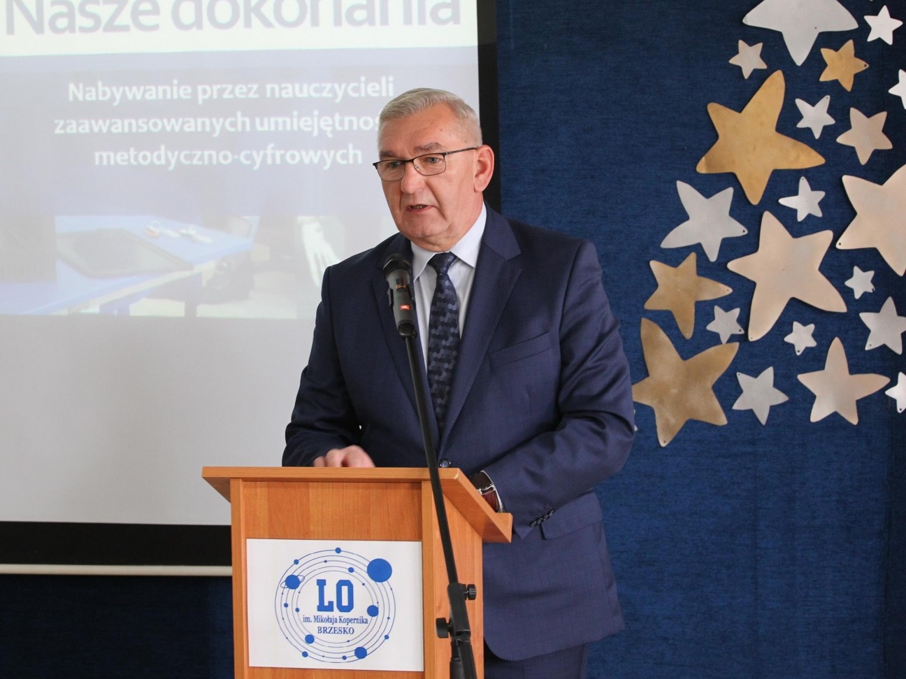 Nowoczesne laboratorium w LO w Brzesku