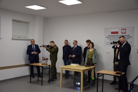Otwarcie wirtualnej strzelnicy w Zespole Szkół w Czchowie