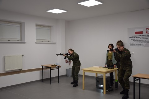 Otwarcie wirtualnej strzelnicy w Zespole Szkół w Czchowie