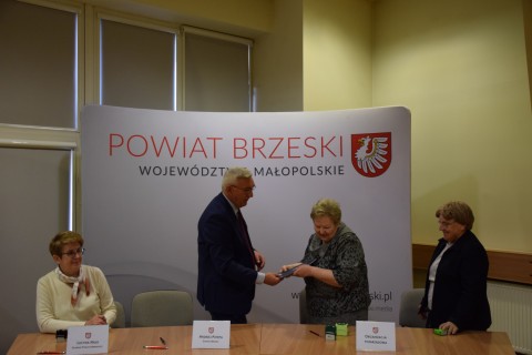 Uroczyste podpisanie umów z organizacjami pozarządowymi