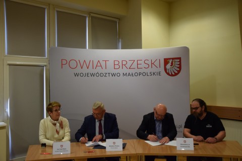 Podpisanie umów z organizacjami pozarządowymi - 30 marca 2023