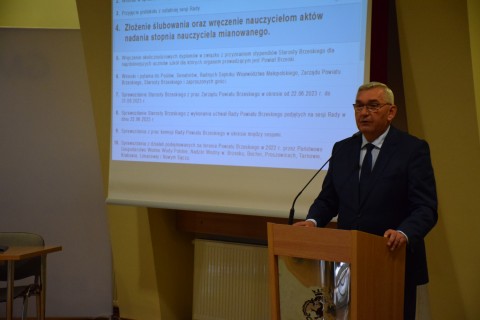 Uroczysta XL Sesja Rady Powiatu Brzeskiego