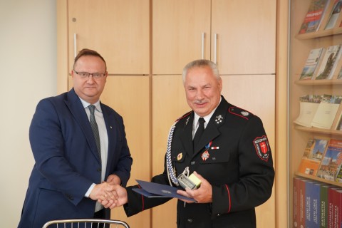 Uroczyste podpisanie umów dotacyjnych dla jednostek OSP z terenu powiatu brzeskiego
