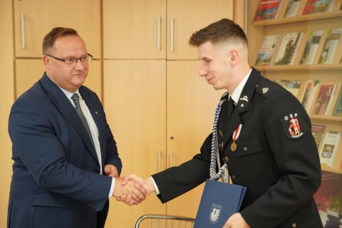 Uroczyste podpisanie umów dotacyjnych dla jednostek OSP z terenu powiatu brzeskiego