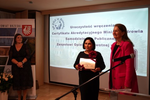 Certyfikat Akredytacyjny Ministra Zdrowia dla brzeskiego szpitala