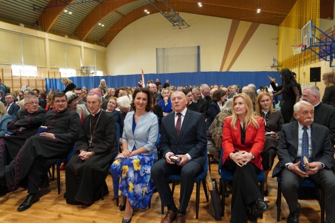 Szkoła z historią, planem i kierunkiem