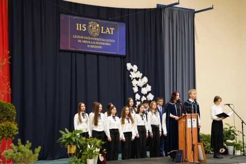 Szkoła z historią, planem i kierunkiem