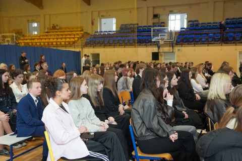 Szkoła z historią, planem i kierunkiem