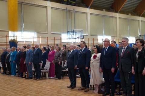 Szkoła z historią, planem i kierunkiem