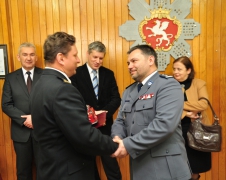 Pożegnanie insp. Roberta Biernata z Komendą Powiatową Policji w Brzesku - 18 luty 2013