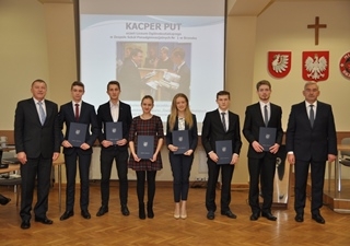 Stypendia Starosty Brzeskiego dla najzdolniejszych uczniów 