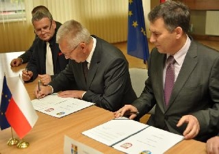 Podpisano umowę o współpracy z Powiatem Lęborskim