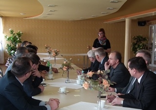 Strategia Rozwoju Powiatu -  czekamy na Państwa uwagi i opinie