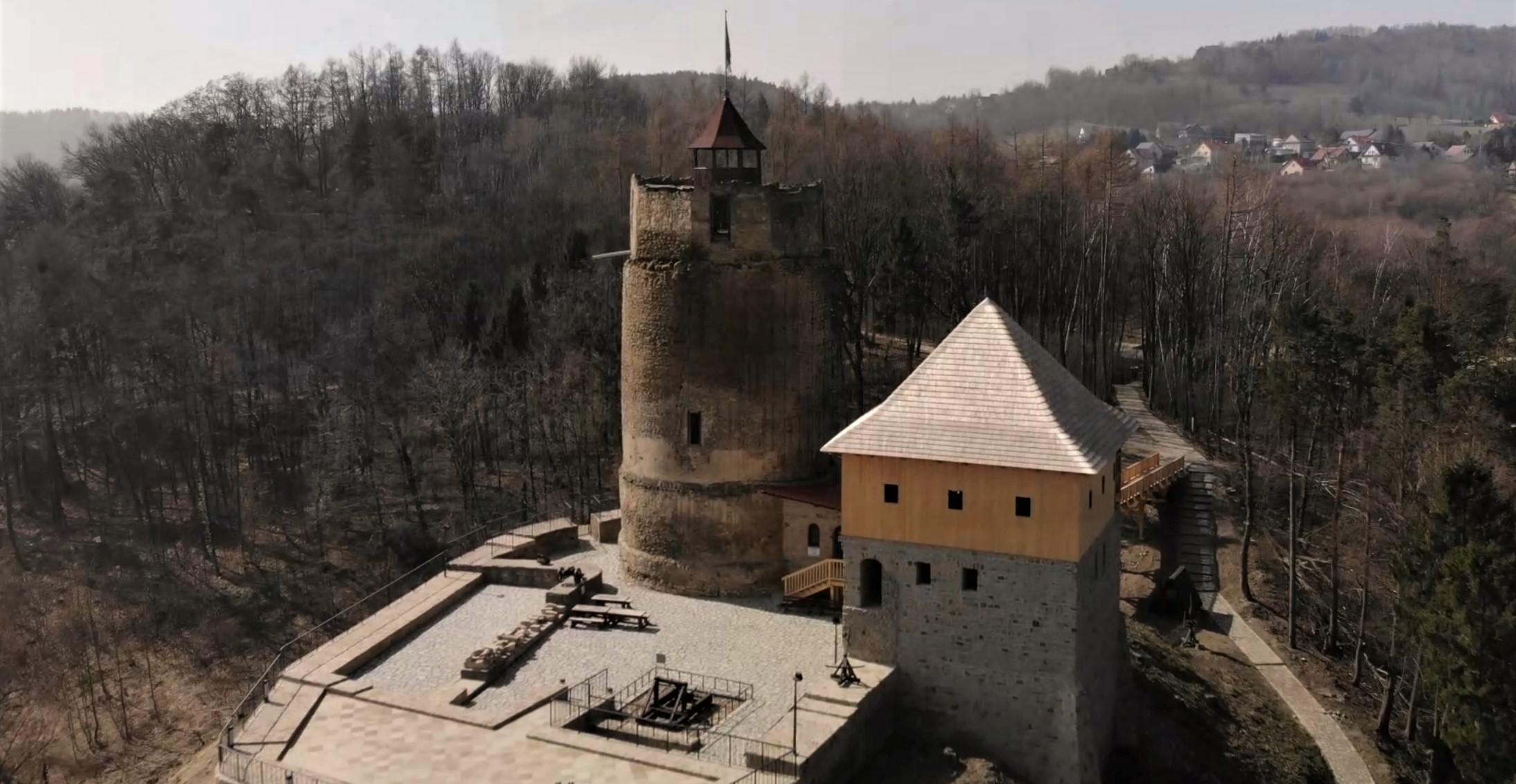 Zabytki Powiatu Brzeskiego z lotu ptaka - odcinek 9 - Baszta nad Dunajcem