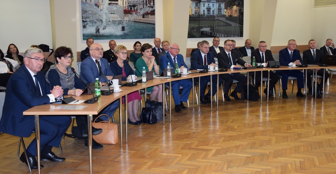 III Sesja  Rady  Powiatu  Brzeskiego