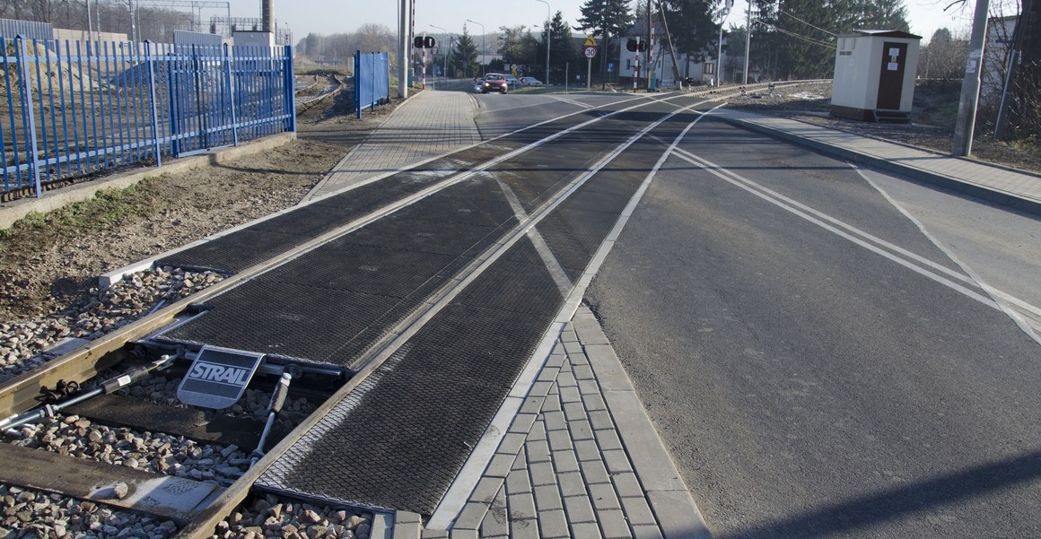 Remonty przejazdów kolejowych na drogach powiatowych