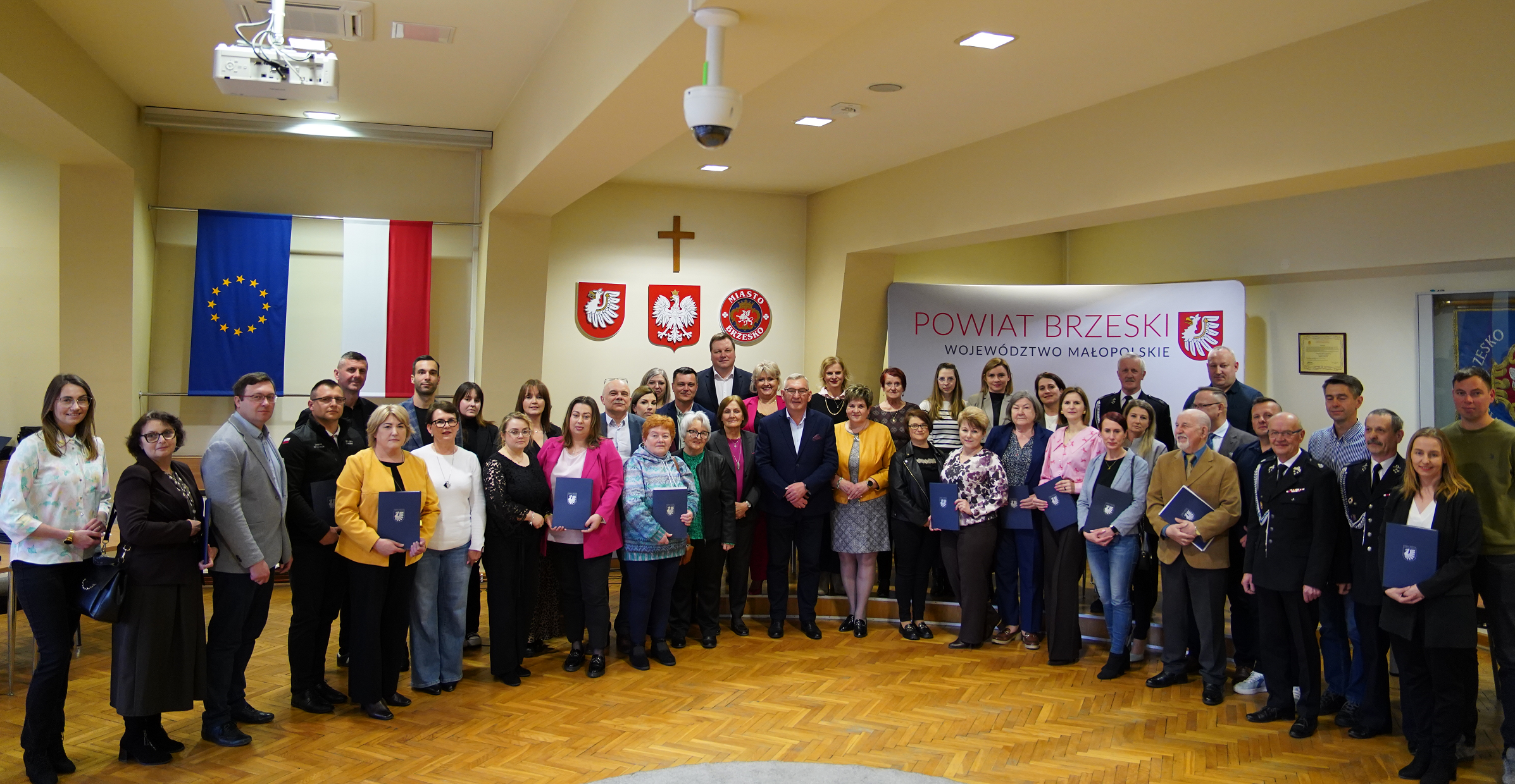 Powiat Brzeski wspiera organizacje pozarządowe - podpisanie umów