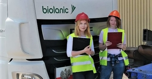 Uczniowie na stażach wakacyjnych