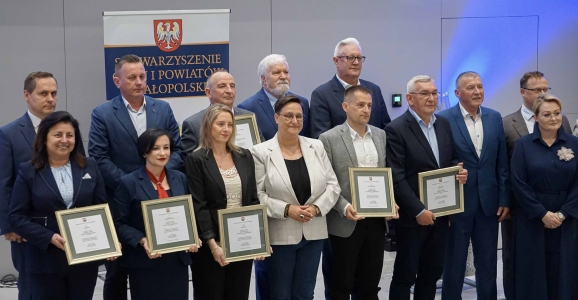 Platynowa Płyta Chodnikowa dla Powiatu Brzeskiego