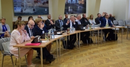 Sesja  Rady  Powiatu  Brzeskiego
