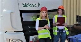 Uczniowie na stażach wakacyjnych