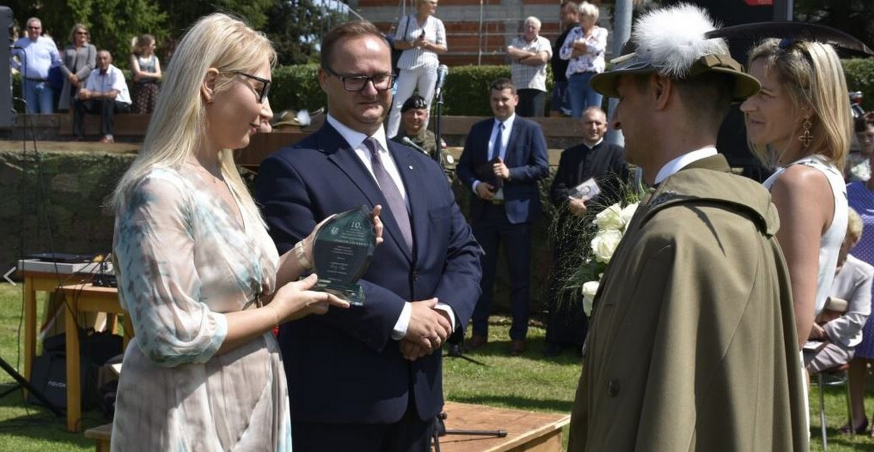 Wojskowe uroczystości w Mokrzyskach