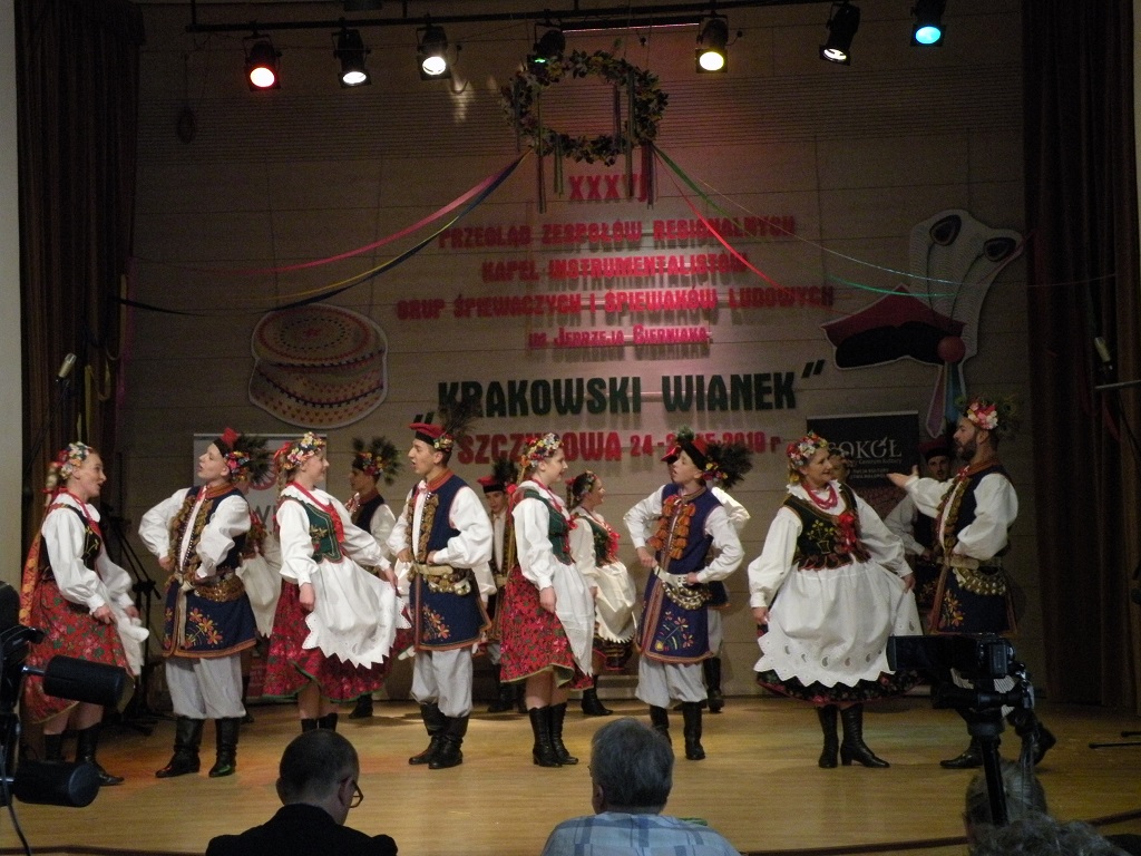 występ Zespołu Pieśni i Tańca "Porębianie"
