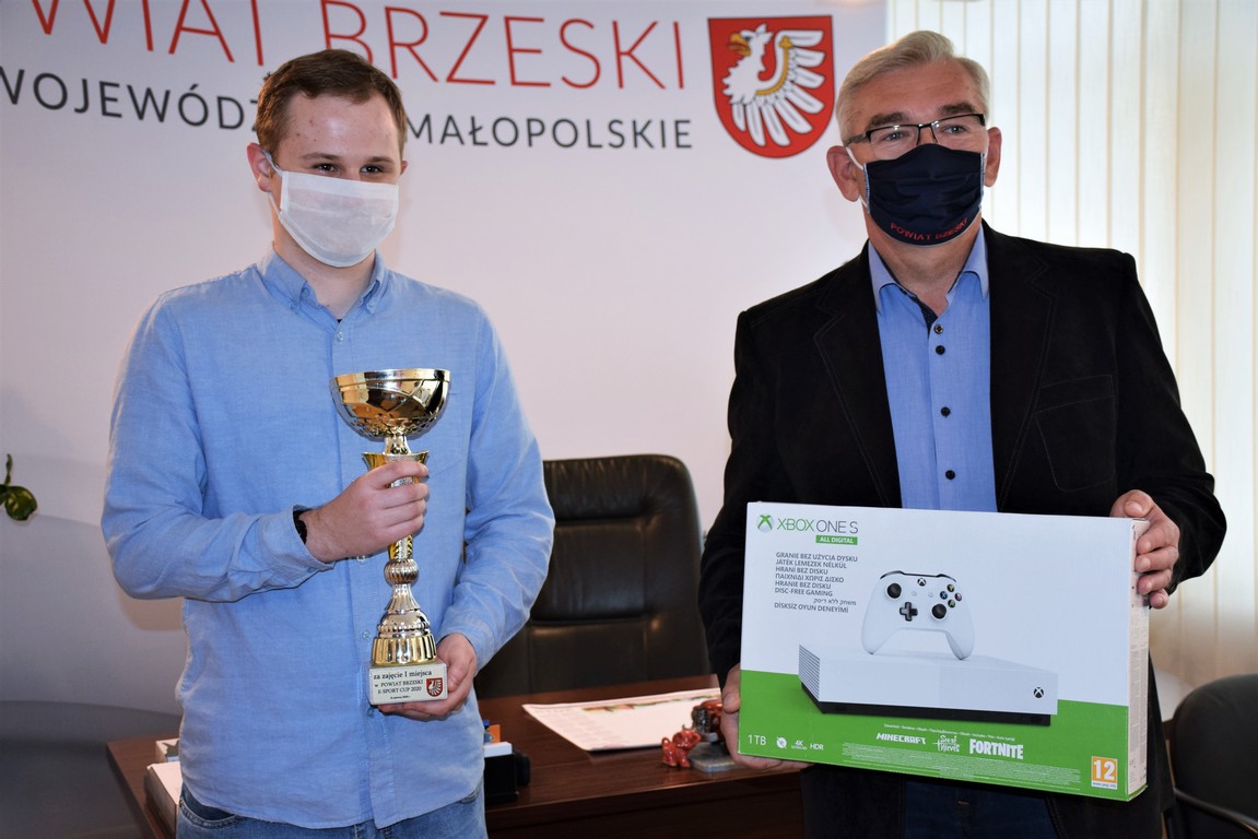 zwycięzca powiat brzeski e-sport cup 2020