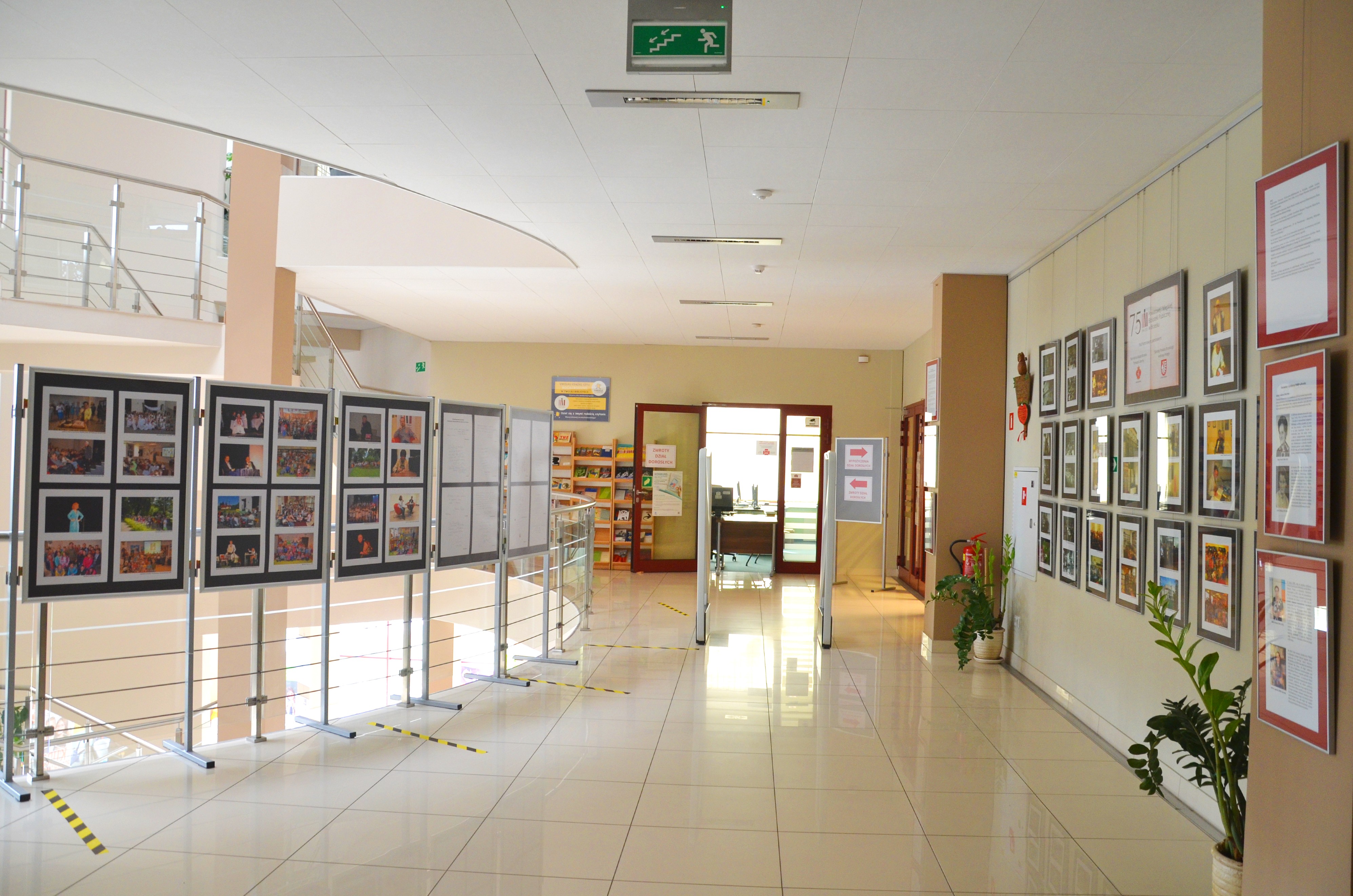 75-lecie Biblioteki wystawa