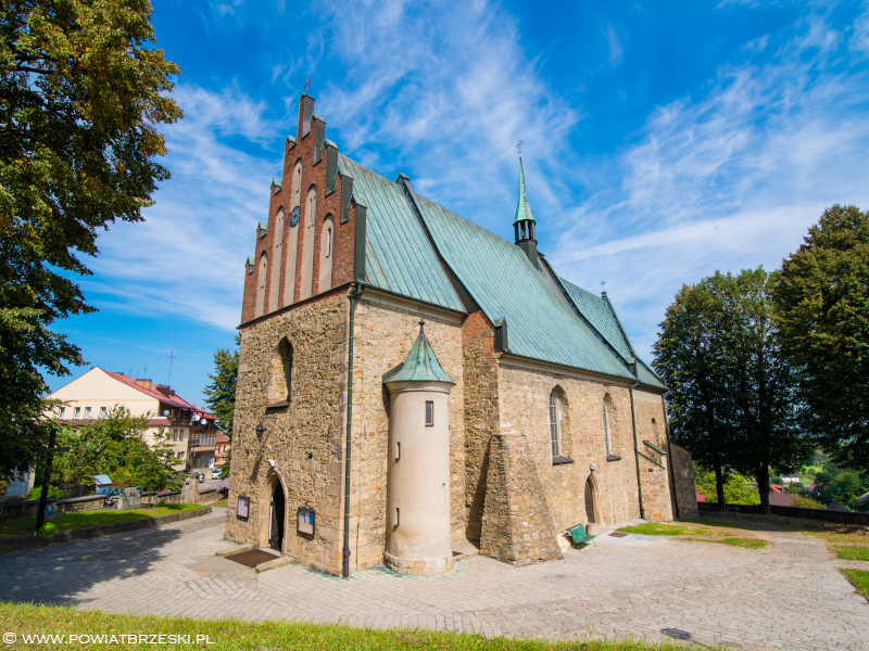 Kościół pw. Narodzenia Najświętszej Maryi Panny z 1346 r.